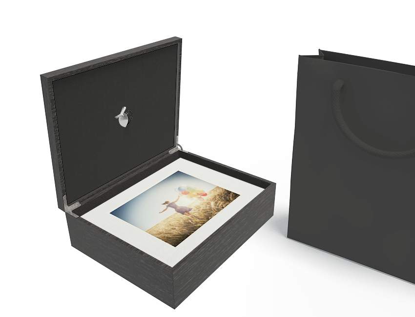 Black Reveal 11x14 mattes 30ct - 8x10 prints 16GB jeweled heart