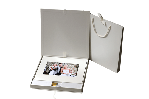 Ivory USB Mount Box with White Mounts and Gold Crystal USB