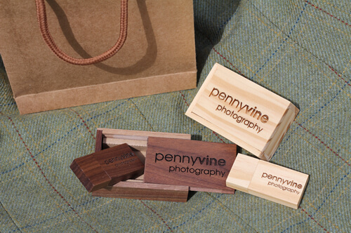 Dark and light wood USB boxes