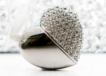 Jewelled Heart USB Flash Drives