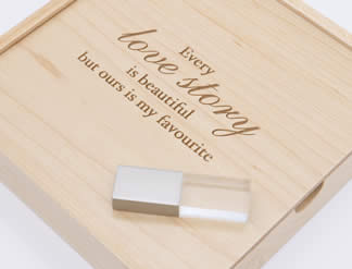Maple Print Box with USB flash drive